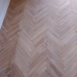 Doczyszczanie parkietu