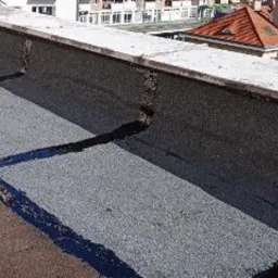 Naprawa dachów - papa termozgrzewalna