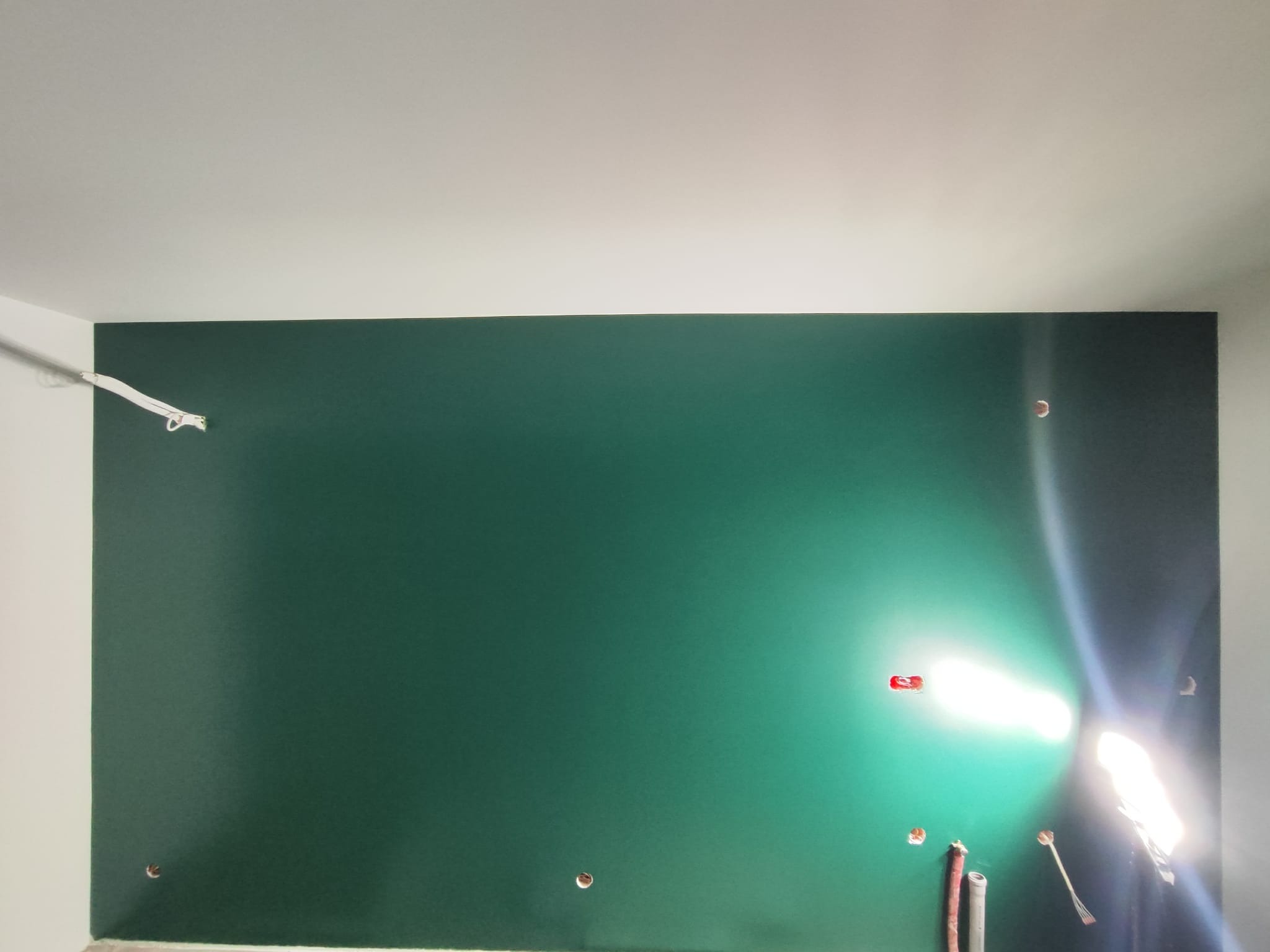 Gotowa już ściana wykonana na przysłowiowe 'lustro' :)