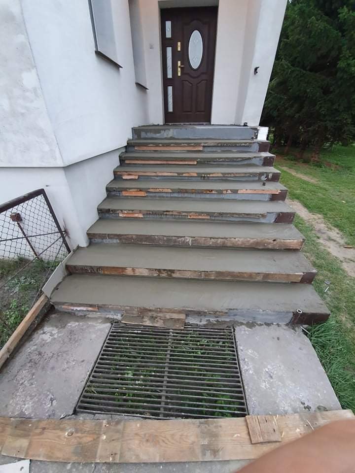 Wyrównywanie schodów wejściowych