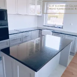 Realizacja zamówienia na blat z granitu Galaxy Stars wraz z montażem :)