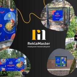 ReklaMaster MONIKA SZCZĘSNA - Montaż reklamowy: pracownik na drabinie instaluje baner Bistro na Fali, widoczne też inne realizacje, np. szyld na bramie i okleina okienna. ReklamaMaster w tle.