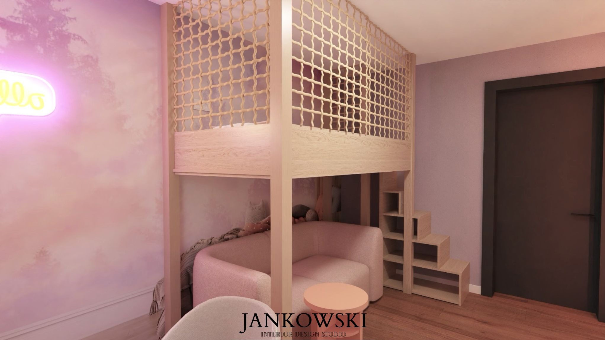Pastelowy pokój dziecięcy z łóżkiem na antresoli, drewnianą konstrukcją z siatką, różową sofą i neonem 'Hello' na ścianie. Nowoczesny design z elementami retro.