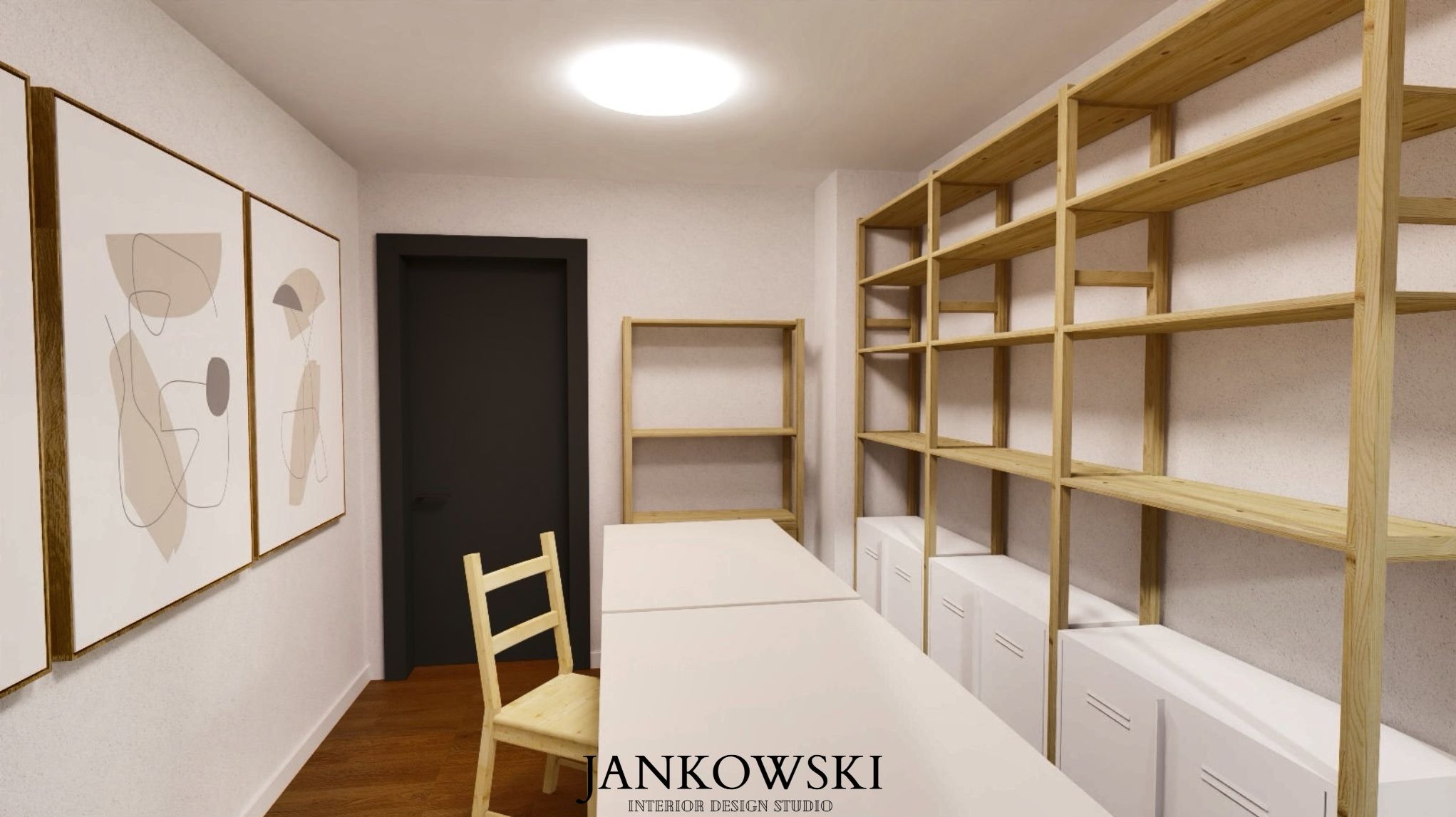 Jasne biuro z drewnianymi regałami i minimalistycznymi grafikami. Krzesło przy biurku, czarne drzwi. Stonowana kolorystyka, nowoczesny design.