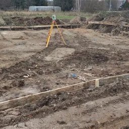 tyczenie ław fundamentowych