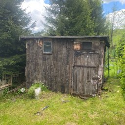 P.H.U. Nikola Atamańczuk-Kolańska - Budynek gospodarczy przed rozbiórką.