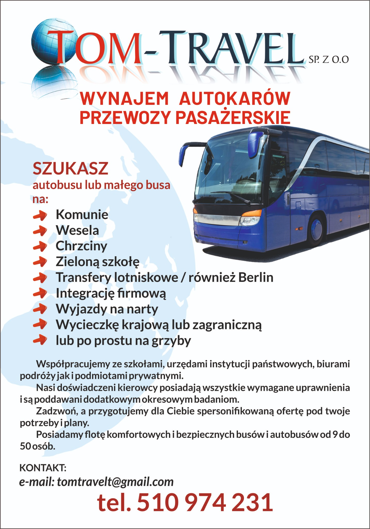 Reklama firmy Tom-Travel Sp. z o.o. oferującej wynajem autokarów i przewozy pasażerskie, z ilustracją niebieskiego autokaru i listą propozycji wyjazdów, takich jak komunie, wesela, chrzciny...