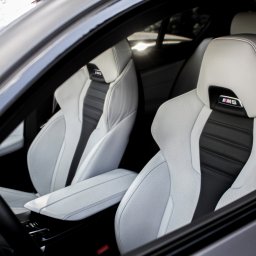 Piękne i super wygodne fotele BMW M5 Competition.