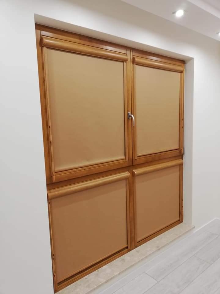 Rolety klasyczne w kasecie na prowadnicy