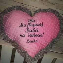 Wykonujemy haftowane prezenty