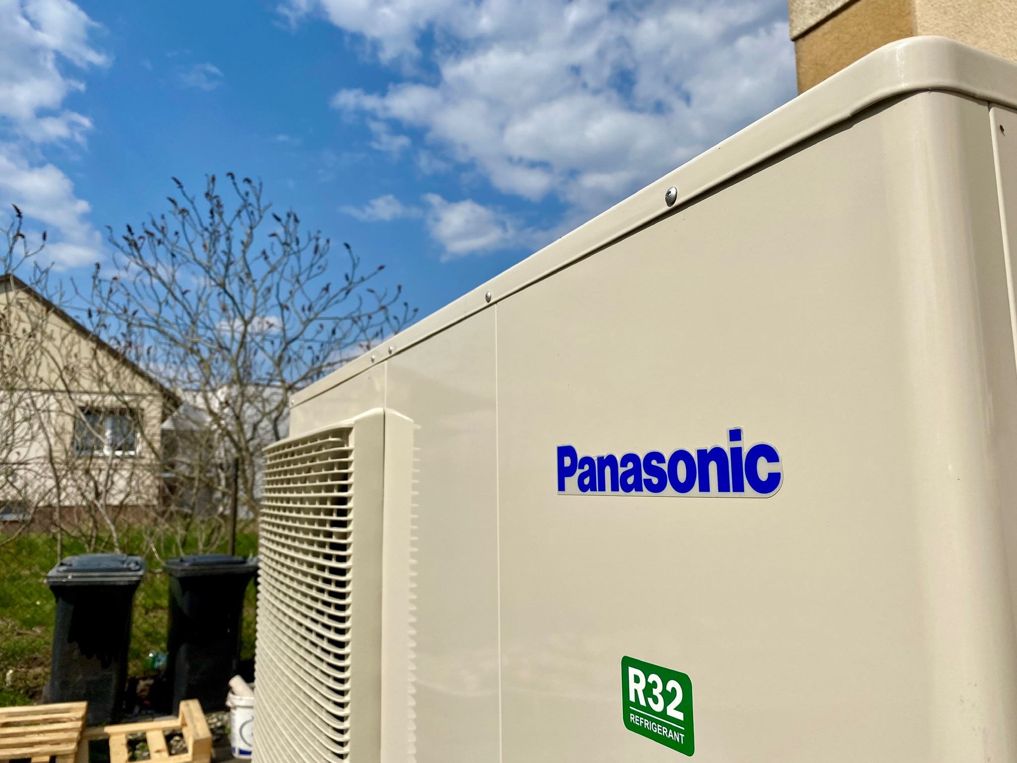 Panasonic to oszczędna pompa ciepła do modernizowanych i wymagających powierzchni