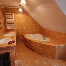 Zdjęcia przedstawiają prace przed metamorfozą