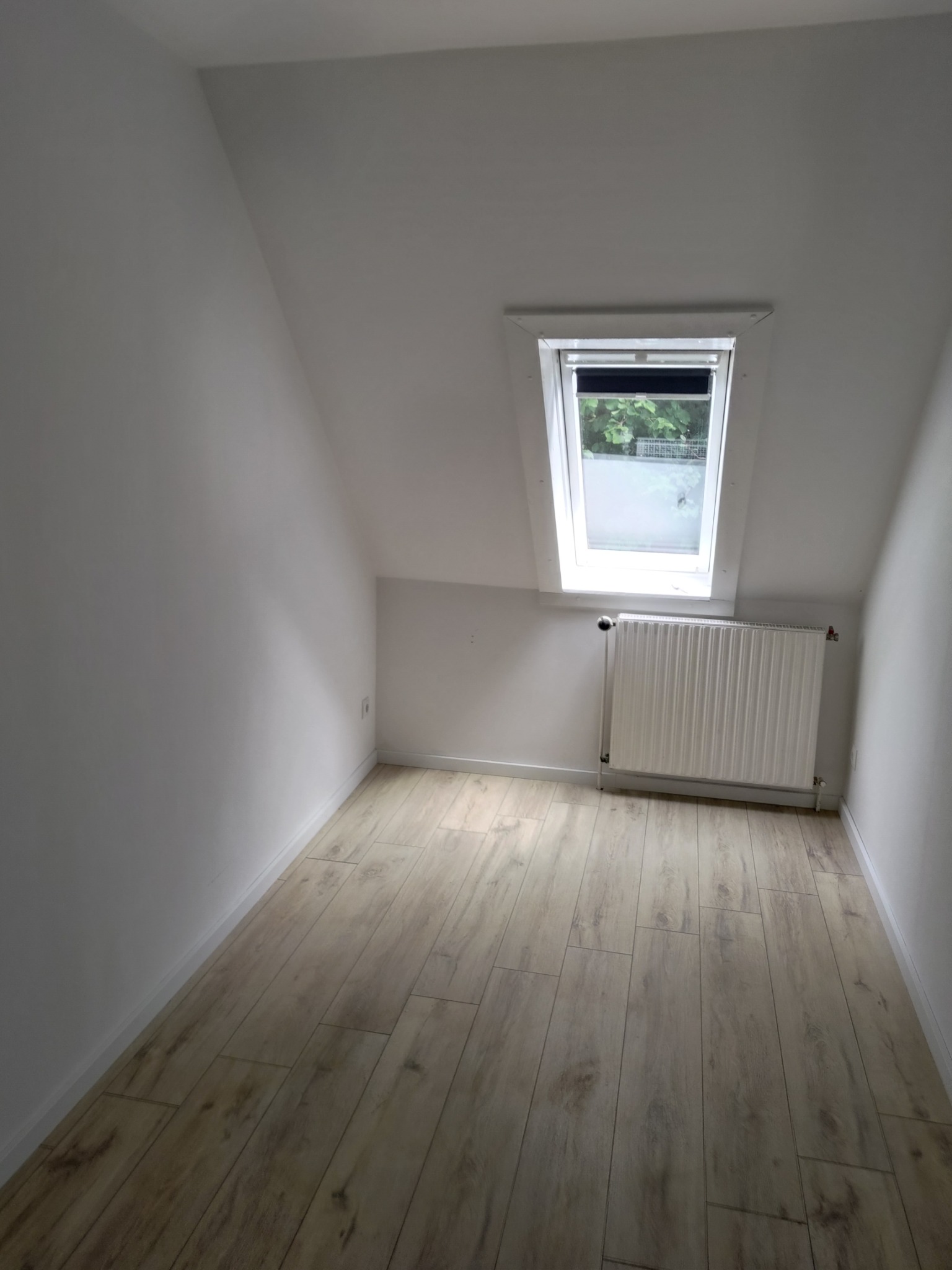 Malowanie i montaż paneli