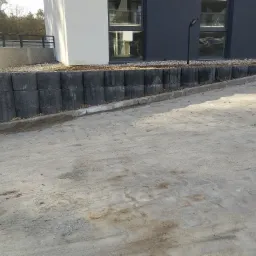 Wykonanie murku oporowego z Gazonów