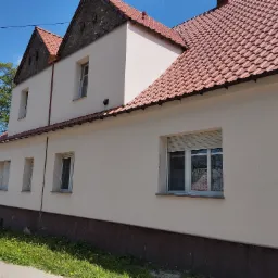 Ocieplenie elewacji wraz z tynkiem dom wielorodzinny