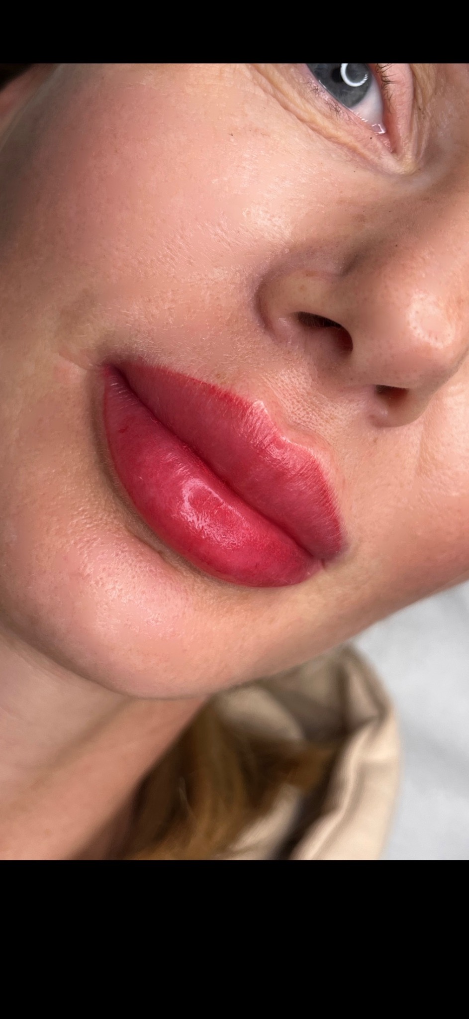 Makijaż permanentny ust