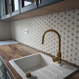 KONKRET HOME SPÓŁKA Z OGRANICZONĄ ODPOWIEDZIALNOŚCIĄ - Mozaika ze złotą fugą 