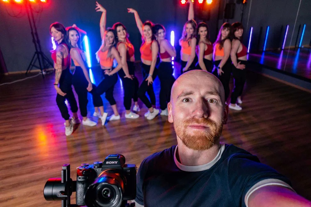 po zakończonym nagrywaniu filmu tanecznego