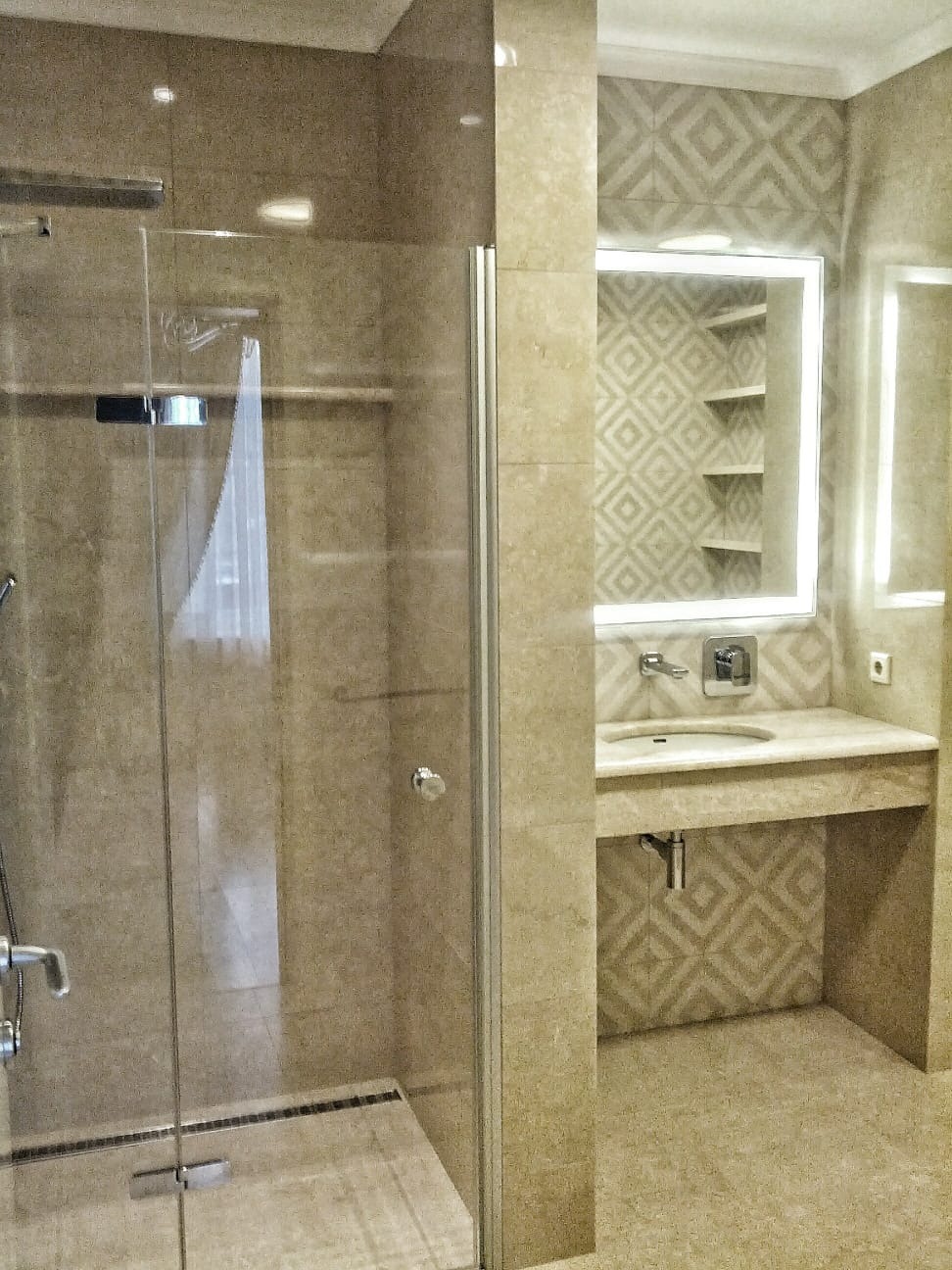 Łazienka wycinana z własnego projektu.