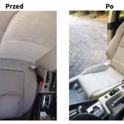 Fotografia przedstawia porównanie fotela samochodowego przed i po czyszczeniu, widoczne wyraźne plamy i zabrudzenia na tkaninie przed zabiegiem oraz odświeżony, jaśniejszy wygląd po jego wykonaniu.
