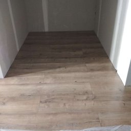 Układanie paneli Gliwice 3