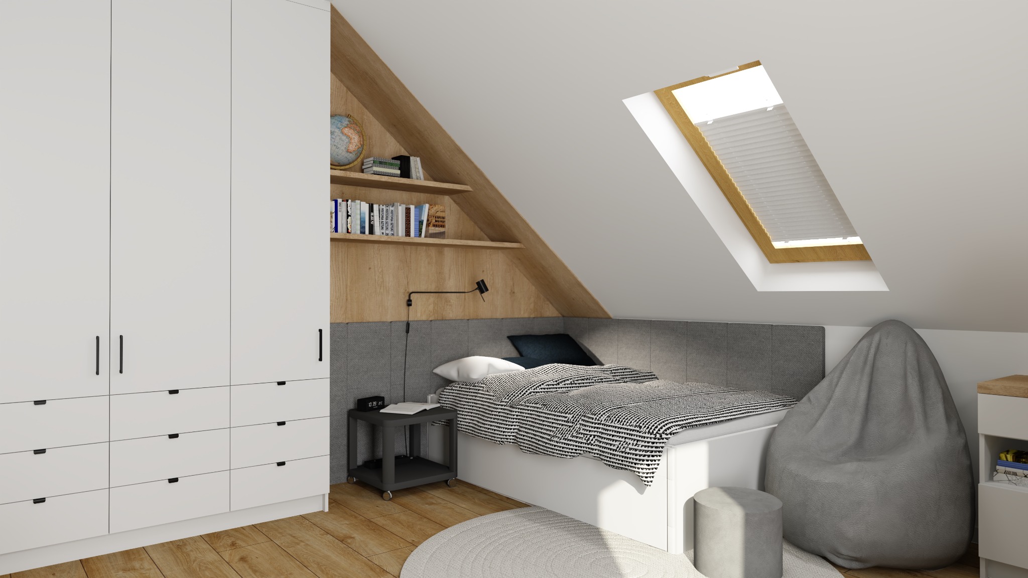 Pokój na poddaszu z białymi meblami, oknem dachowym z roletą plisowaną, drewnianą półką na książki i globusem, szarą pufą typu worek i okrągłym dywanem.