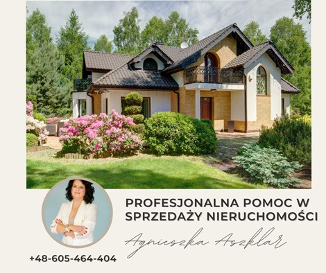 Dwupiętrowy dom z brązowym dachem, balkonem i zadbanym ogrodem z rododendronami; w lewym dolnym rogu okrągłe zdjęcie portretowe kobiety w białym żakiecie, obok tekst 'Profesjonalna pomoc...