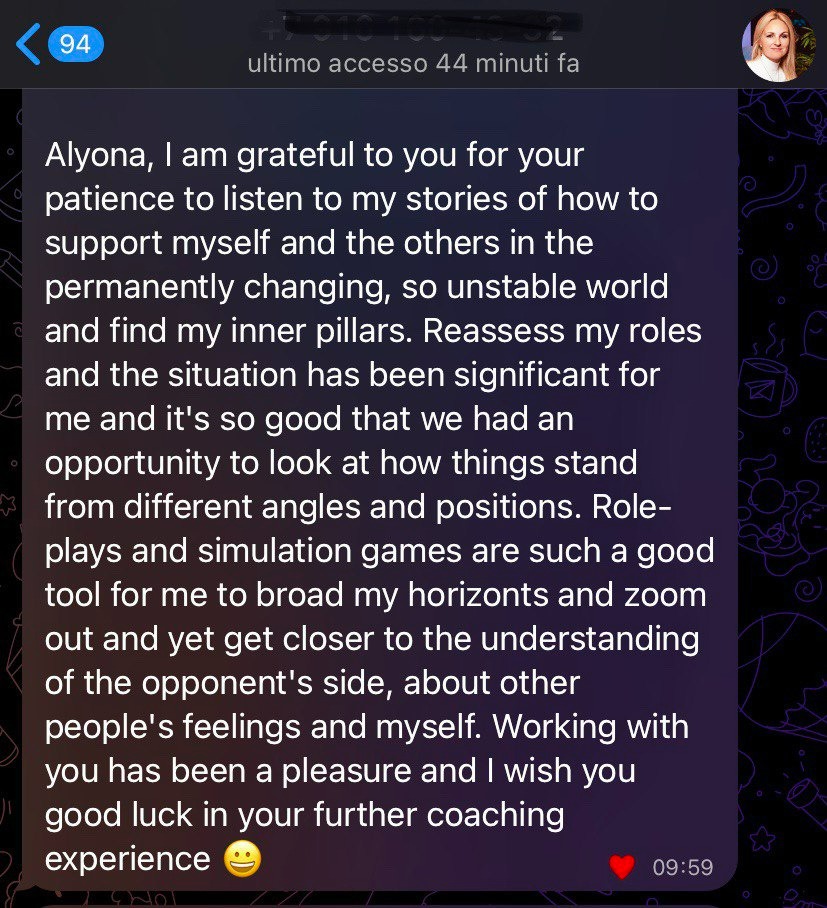 Zrzut ekranu wiadomości z podziękowaniem za coaching, w której klient wyraża wdzięczność za cierpliwość i wsparcie w zrozumieniu siebie i otoczenia.