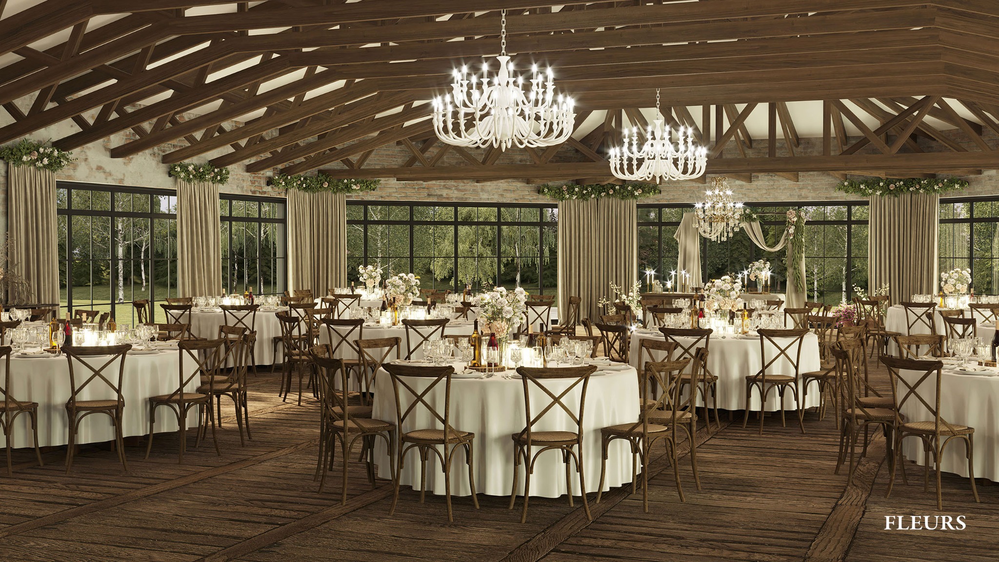 Uroczysta sala bankietowa z okrągłymi stołami nakrytymi białymi obrusami, drewnianymi krzesłami typu krzyżak, dekoracjami kwiatowymi, świecami i kryształowymi żyrandolami, widok na zewnątrz przez...