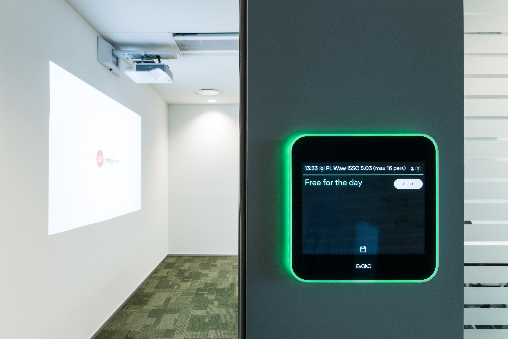 System rezerwacji sal konferencyjnych