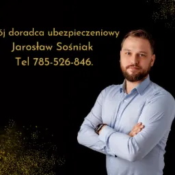 Portret doradcy ubezpieczeniowego Jarosława Sośniaka na czarnym tle z złotymi akcentami, kontakt telefoniczny widoczny.
