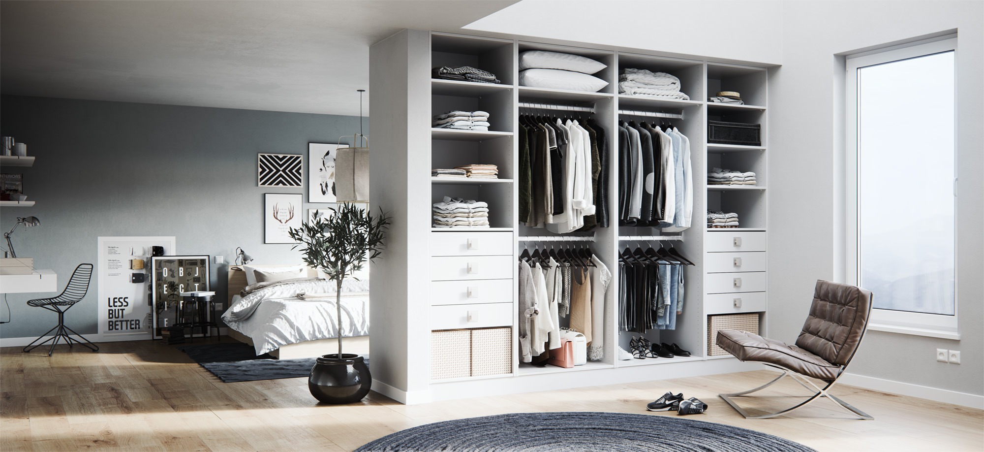 Wnętrze sypialni z garderobą: biała zabudowa szafy z półkami, wieszakami na ubrania, szufladami i koszami, obok okna skórzany fotel Barcelona, na podłodze okrągły dywan, widoczny fragment sypialni...