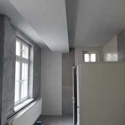 FUTURE HOUSE BUILDING - Solidny Montaż Sufitu Podwieszanego Zgorzelec