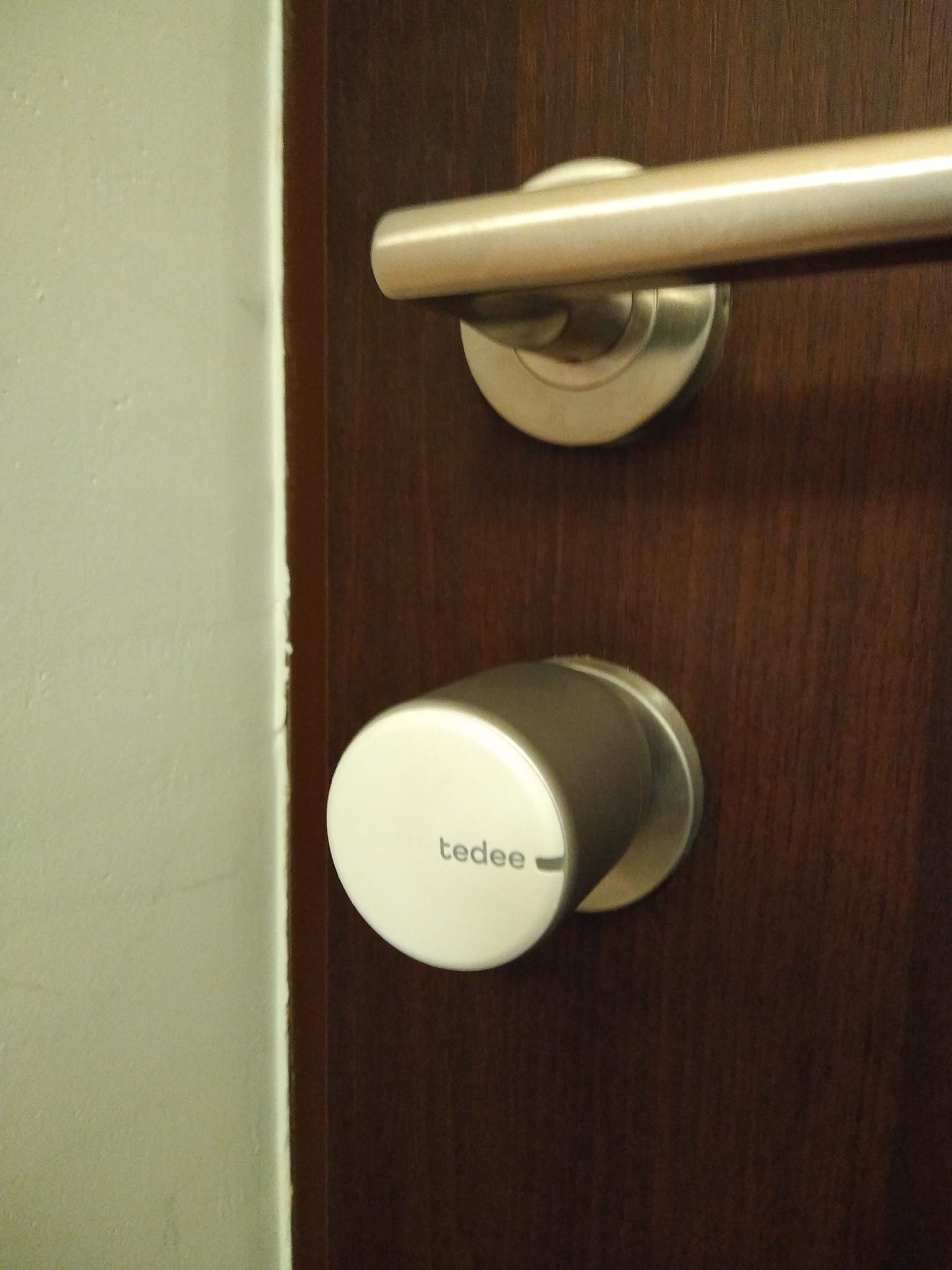 Montaż zamków elektronicznych