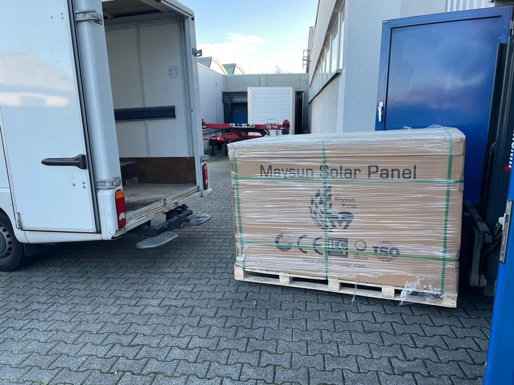 Belgijscy klienci osobiście przyjeżdżają po towar z magazynu Meerbusch w Niemczech. płynna dostawa do ke