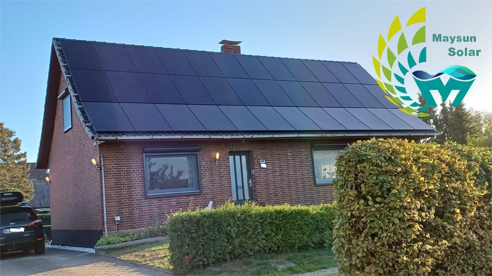 Oprócz piękna jest jeszcze piękny.