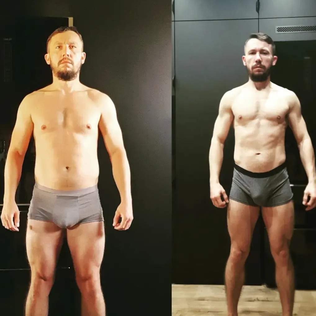 Mężczyzna w bieliźnie prezentuje transformację sylwetki: zdjęcie przed i po, ukazujące różnicę w muskulaturze i redukcji tkanki tłuszczowej.