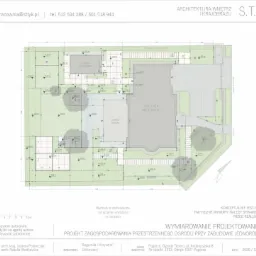 Projekt zagospodarowania przestrzennego ogrodu przy zabudowie jednorodzinnej, widok z góry, skala 1:150, wymiarowanie w metrach, budynek mieszkalny i gospodarczy, ogród zimowy, żywopłot, brama...