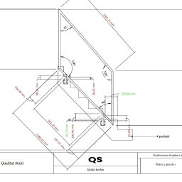LAKRYS Krystian Lalak - Techniczny rysunek schodów stalowych z wymiarami i oznaczeniami kątów, zawierający informacje o firmie 'Qualitat Stahl' i projektancie Krystianie Lalaku.