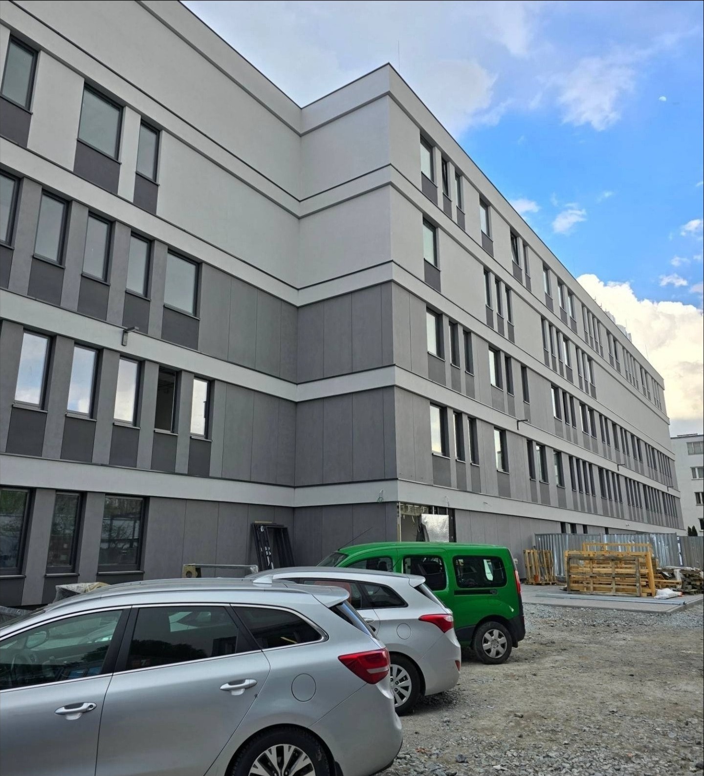 Wykonanie elewacji lekko-mokrej we Wrocławiu Komisariat Policji