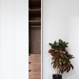 UKRYTA SZAFA

Zabudowa wnękowa która idealnie integruje się z resztą pomieszczenia stając się niemal jednością ze ścianami.
Realizacja na podstawie naszego projektu bardzo spodobała się klientowi.

Czas realizacji: 3 tygodnie.