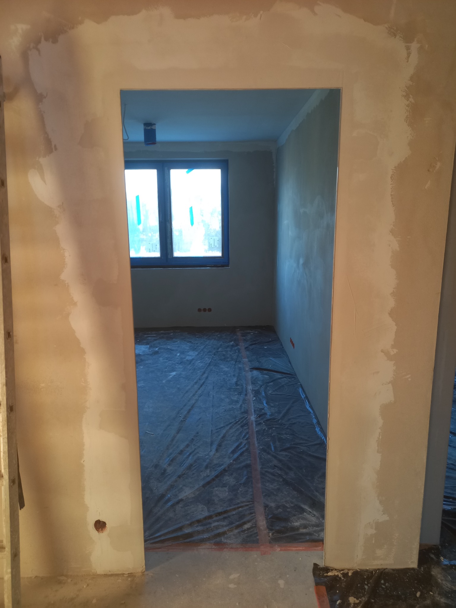 Montaż i obróbka ościeżnic bezprzylgowych ukrytych