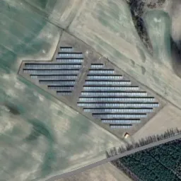największe zrealizowana farma fotowoltaiczna 1681 sztuk paneli. 1 MW. okolice Ciechanowa