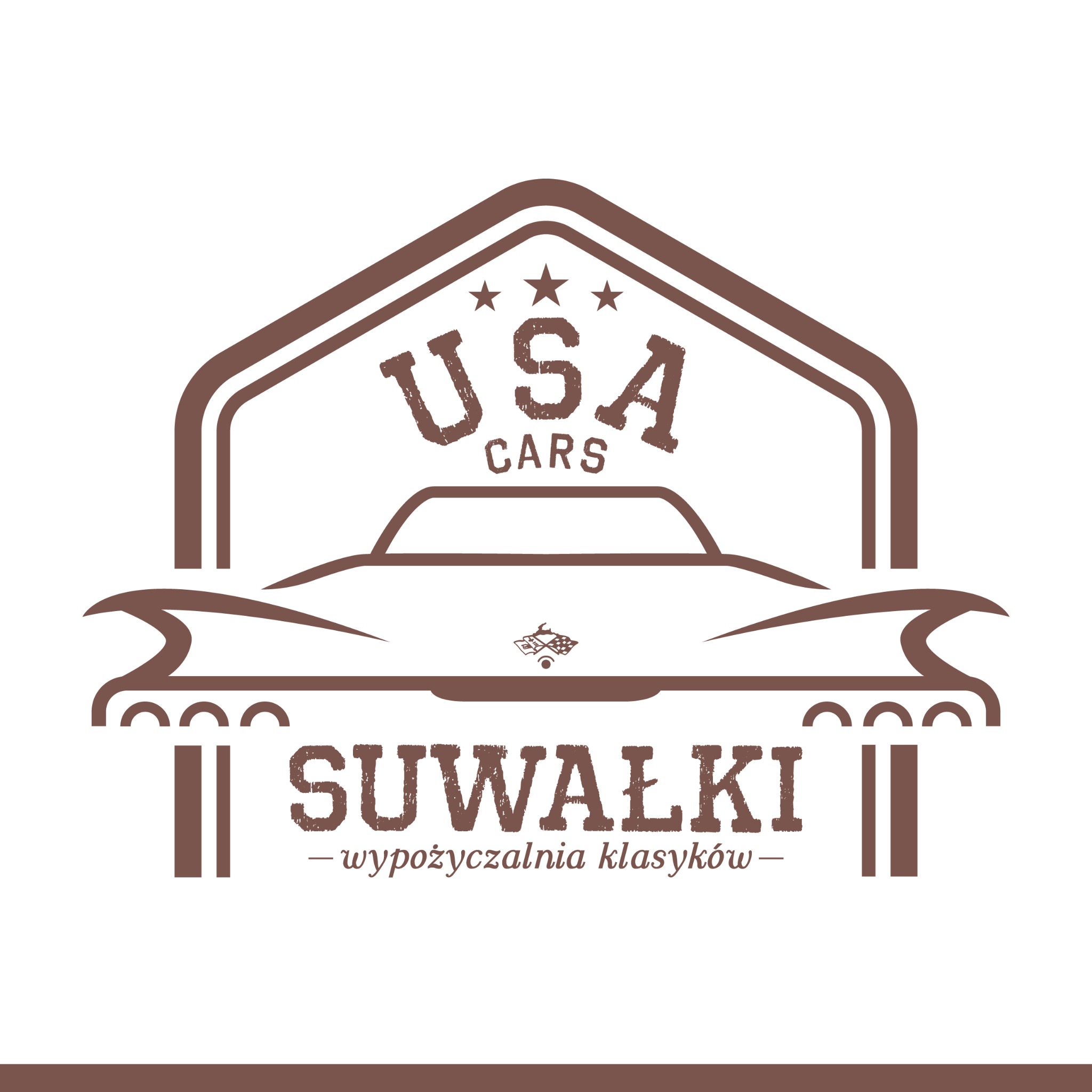 Brązowe logo firmy wypożyczającej klasyczne samochody USA Cars Suwałki, stylizowane na retro z trzema gwiazdami i obrysem auta.