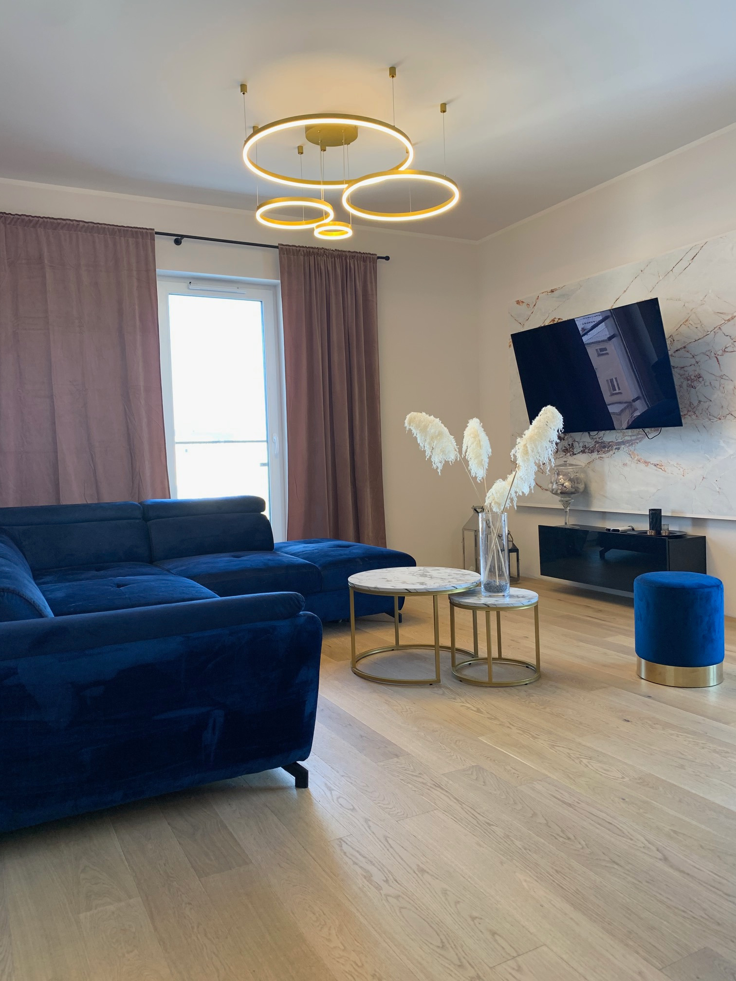 Apartament przy ulicy Dmowskiego