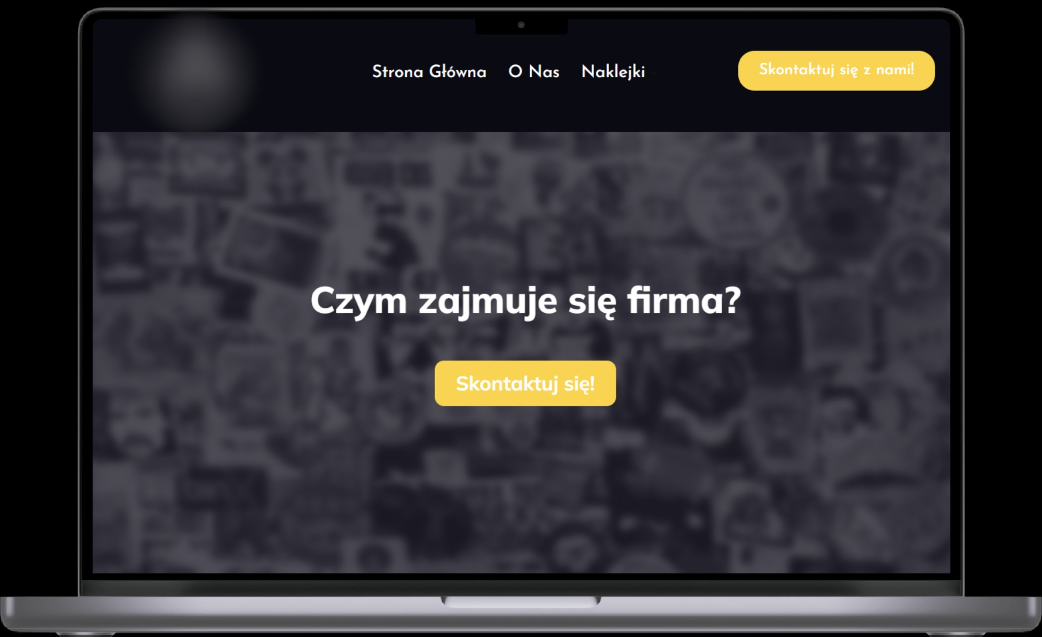 Ekran laptopa wyświetlający stronę internetową z pytaniem 'Czym zajmuje się firma?' i przyciskiem 'Skontaktuj się!', tło strony zawiera kolaż rozmytych zdjęć.