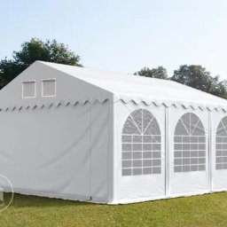 namiot imprezowy całoroczny o wymiarach 5x6 m.
Namiot jest solidnej konstrukcji, wodoodporny, gramatura poszycia 550g/m² ! Namiot mieści ok. 40 osób 