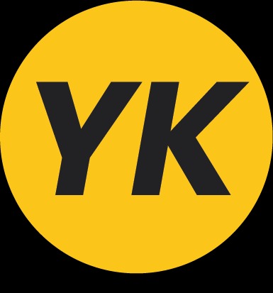 Logo firmy z czarnymi literami 'YK' na żółtym okręgu, otoczone czarnym tłem.