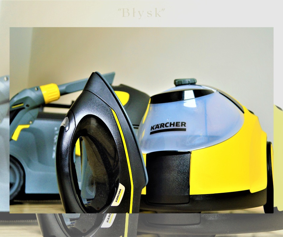 Profesjonalny sprzęt czyszczący Karcher: parownica, odkurzacz parowy i żelazko parowe, ustawione na blacie w studio. Widoczne logo Karcher.
