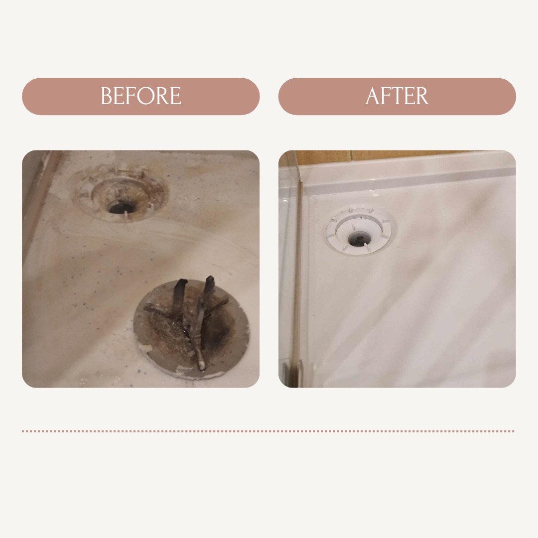 Porównanie: Brudny brodzik prysznicowy przed i czysty po zabiegu, widoczne osady i zanieczyszczenia usunięte, odpływ oczyszczony.